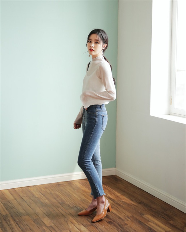 Có bao giờ bạn nghĩ quần jeans với giày cao gót lại hợp gu thế này? - Ảnh 7.