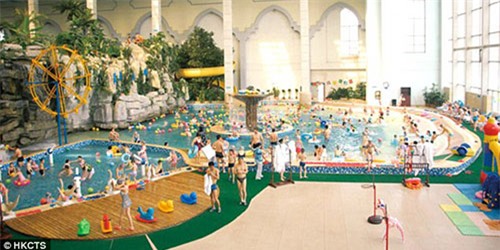 rung minh canh nhung dua tre can ke than chet duoi be boi nhung dam dong khong nhan ra - 7