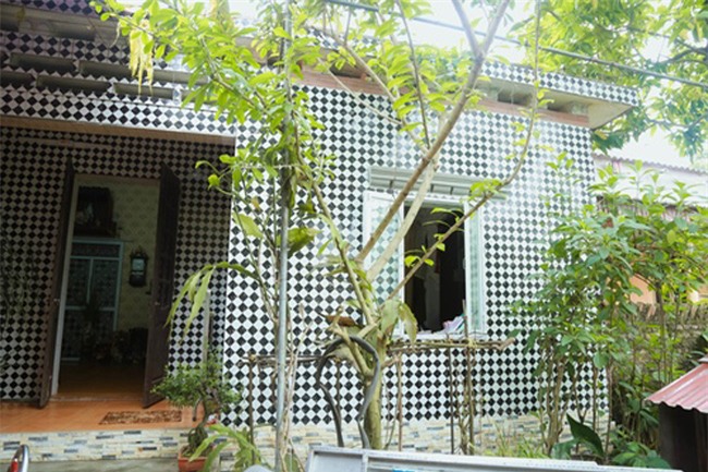 cuoc song hiep ga the nao sau qua khu day ray scandal? hinh anh 12