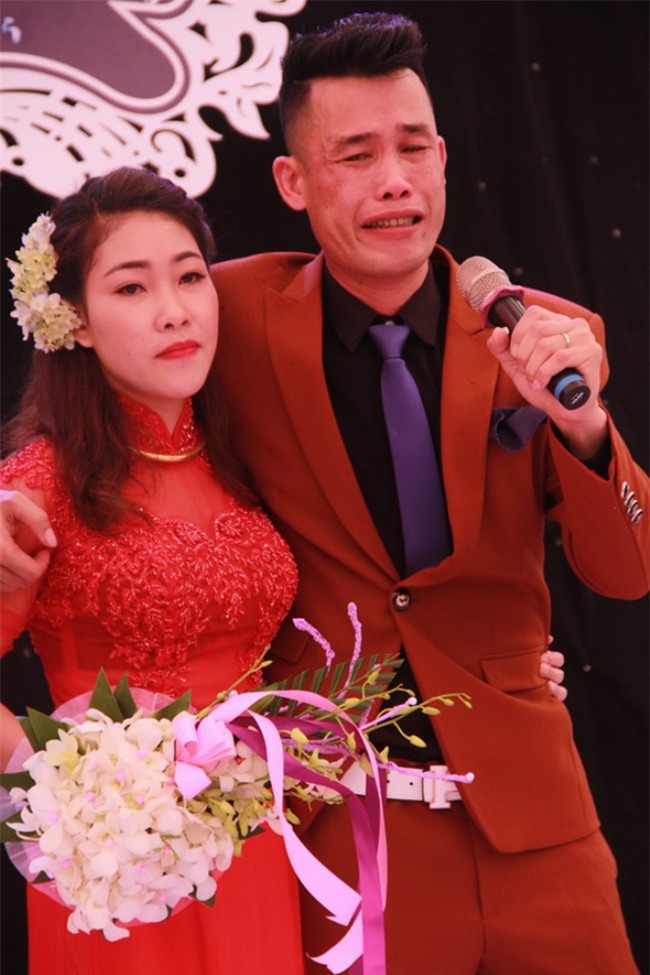 cuoc song hiep ga the nao sau qua khu day ray scandal? hinh anh 2