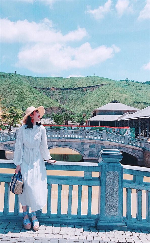 Phạm Hương, Thu Thảo, Kỳ Duyên: Hóa ra nghỉ lễ là dịp để các nàng Hậu khoe street style giản dị hết nấc! - Ảnh 11.