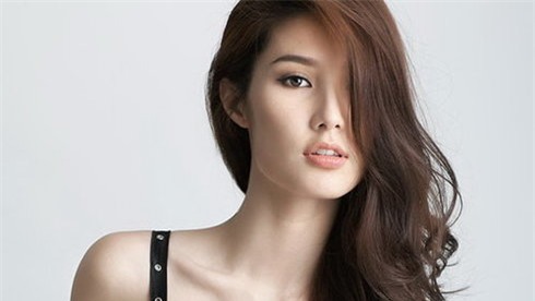 Hoc lom 1.001 bi quyet giu lan da cua sao Viet