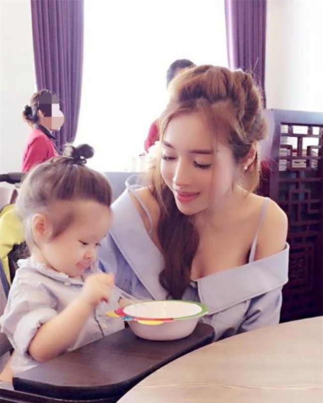 kiem tien ty nhung di an quan xa, my nu viet lai the nay! hinh anh 6