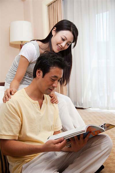 bat chap cha me phan doi, ho hang che bai, em van cuoi nguoi dan ong xau xi la anh - 1