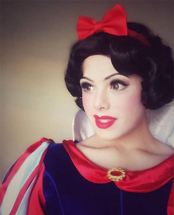 Hóa thân thành công chúa Disney đẹp lộng lẫy, chuyên gia trang điểm khiến mọi người sốc khi biết sự thật - Ảnh 1.
