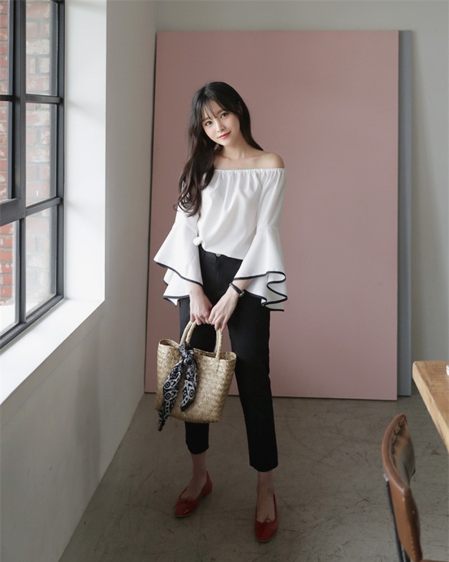 Diện váy áo ngày hè, cứ thêm những chi tiết bánh bèo này vào là đảm bảo xinh ngất ngây - Ảnh 14.