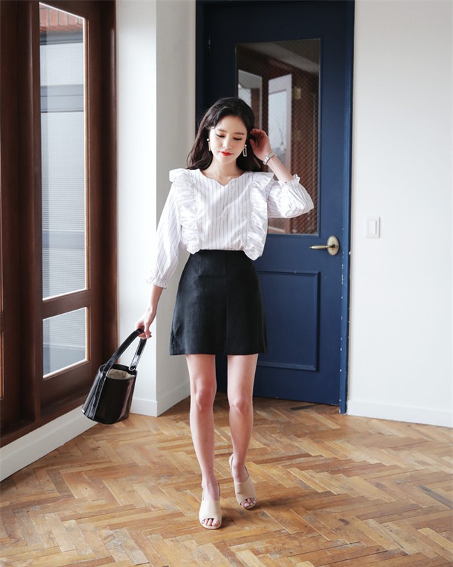 Diện váy áo ngày hè, cứ thêm những chi tiết bánh bèo này vào là đảm bảo xinh ngất ngây - Ảnh 3.