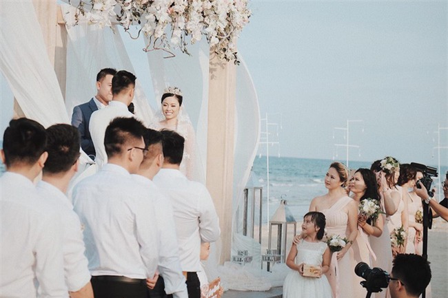 Đám cưới được hội chị em hóng nhất hôm nay của Hằng Túi diễn ra hoành tráng thế này đây - Ảnh 8.