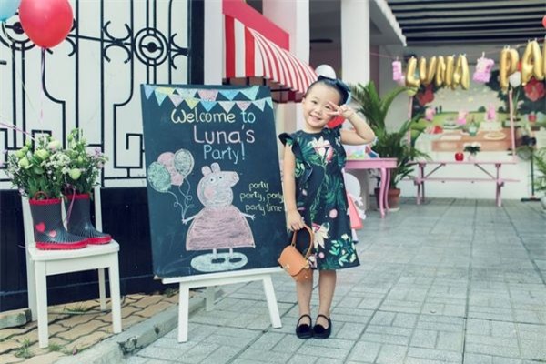 con gai sao viet be ti nhung da "cuc chanh" voi loat tui dieu - 8