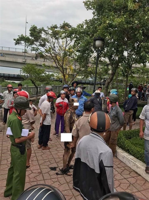 xon xao viec nguoi dan ong tu thieu vi con cai lam an vo no nhieu lan - 3