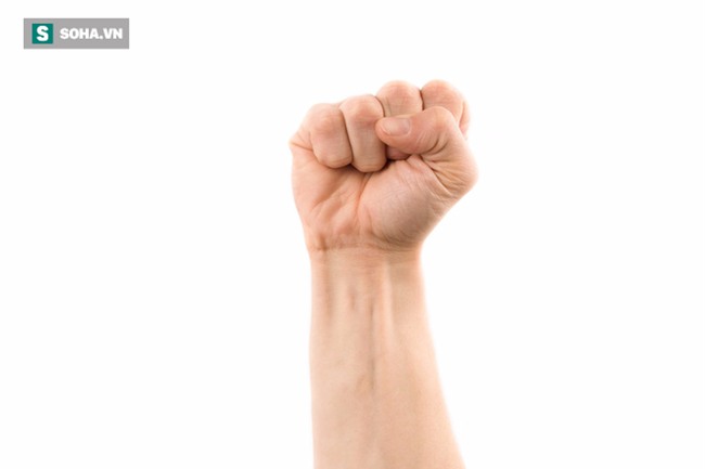 Nắm chặt tay trong 30 giây: Cách tự khám và khắc phục bệnh nội tạng tuyệt vời của Đông y - Ảnh 1.