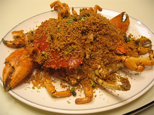 Cua rang muối là món ngon Hải Phòng tươi ngọt, đậm đà