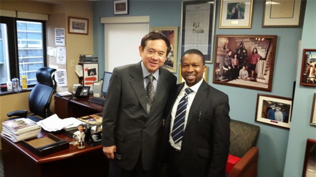 Bac si gioi nhat the gioi soc voi dau goi cua Ibra hinh anh 1