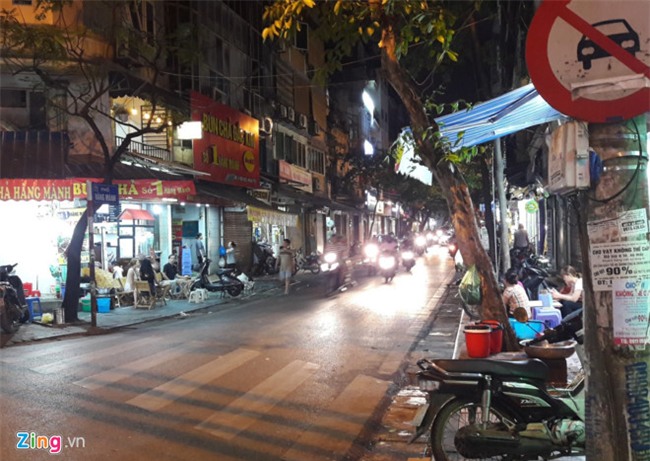 hàng xôi, xếp hàng, khách hàng, ẩm thực Hà Nội