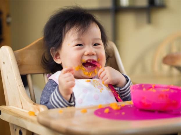 5 quan niệm sai lầm mà các mẹ hay mắc phải khi cho con tập ăn dặm-1