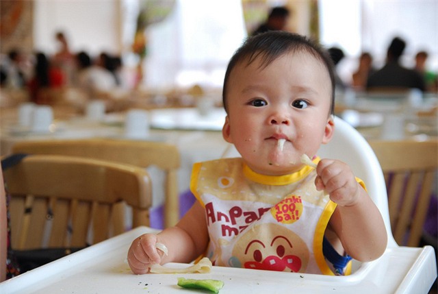 5 quan niệm sai lầm mà các mẹ hay mắc phải khi cho con tập ăn dặm-3