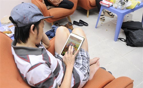 bi-mat-bat-ngo-trong-chiec-ipad-ma-hoai-linh-khong-roi-nua-buoc-blogtamsuvn3