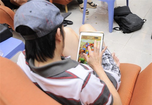 bi-mat-bat-ngo-trong-chiec-ipad-ma-hoai-linh-khong-roi-nua-buoc-blogtamsuvn4