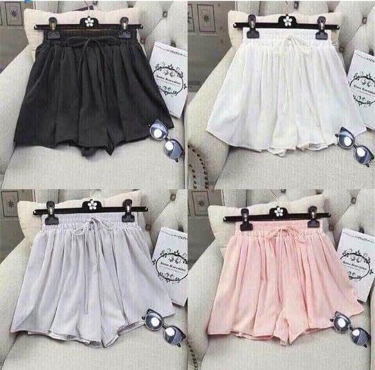 Cô nàng mua quần bánh bèo nhận về quần cứng đơ, đã thế còn phải trả tiền đắt hơn hẳn giá bán trên mạng - Ảnh 2.