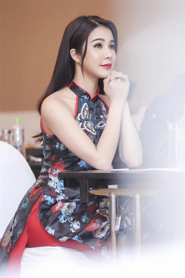 goi cam het nac nhung 3 my nhan nay van quyet dinh "dap di xay lai" hinh anh 4