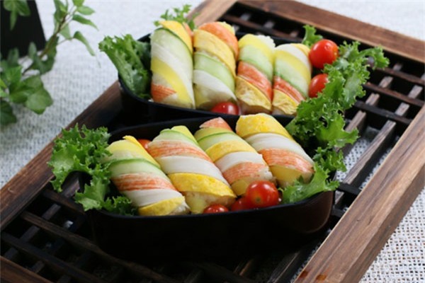 2 cách làm sushi cơm chưa bao giờ đơn giản đến thế - Ảnh 4.
