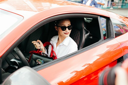 Gia tài khủng ở tuổi 29 của Đông Nhi và Hoàng Thùy Linh khiến nhiều người ghen tỵ - Ảnh 3.