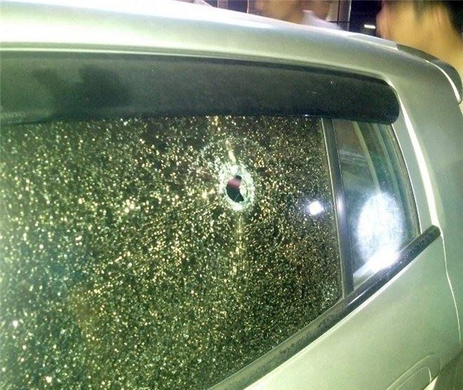 nổ súng, bệnh viện