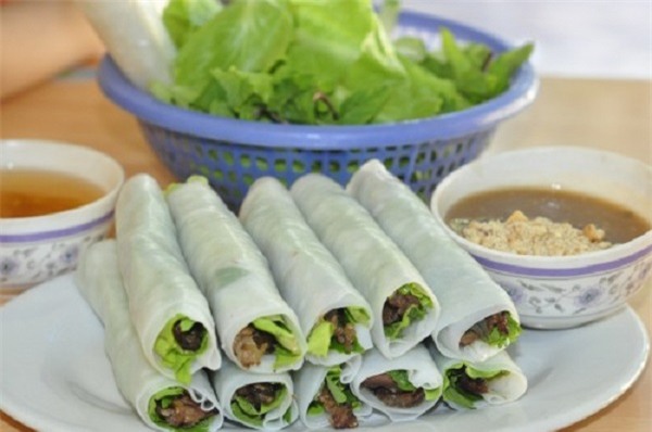 Hàn the, huỳnh quang là hai chất có hại cho sức khỏe có trong bún. Ảnh minh họa