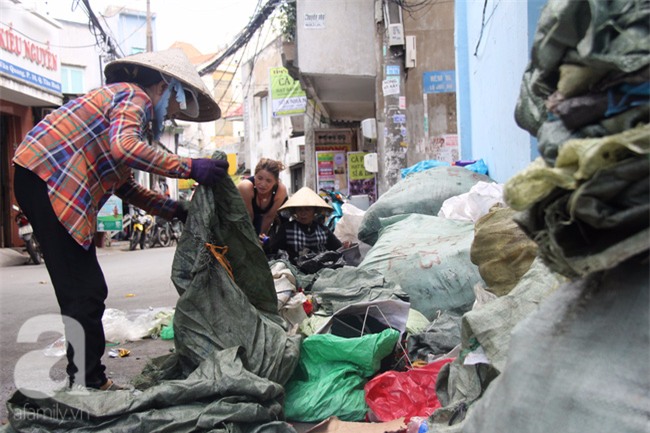 Hai năm sau ngày nhặt được 5 triệu yên bất ngờ thành tỷ phú, chị Hồng ve chai bây giờ ra sao? - Ảnh 14.