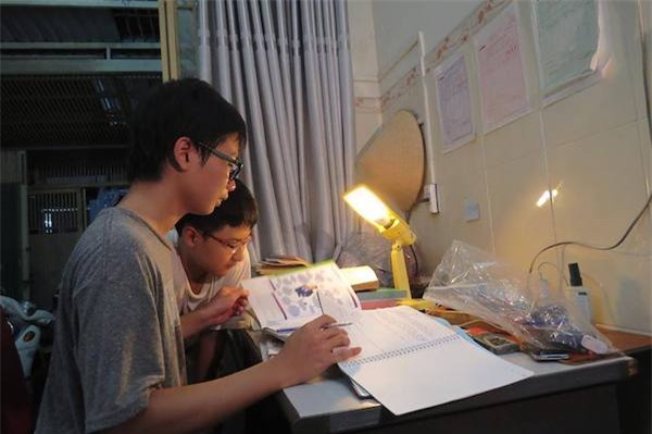 học tiếng Anh, học tại nhà, homeschooling