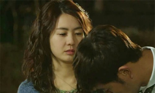 “bao cao voi anh, em co thai roi, nhung anh lay nguoi khac di” - 1