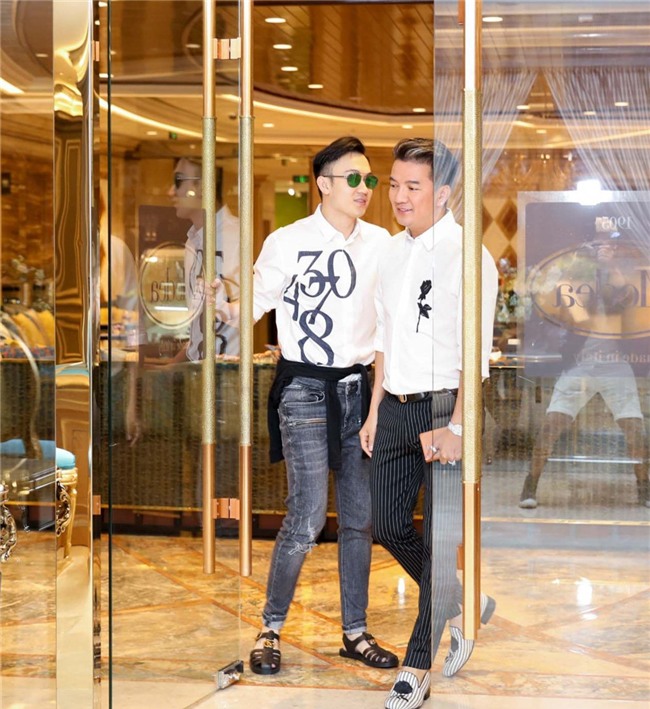 Dam Vinh Hung, Duong Trieu Vu tat bat chuan bi dem tiec tinh tri ky hinh anh 1