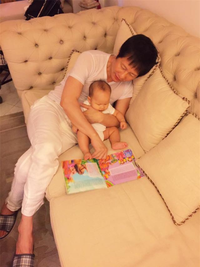 phan nhu thao mang nang de dau nhung con gai lai 'dinh bo nhu keo dan sat' - 12