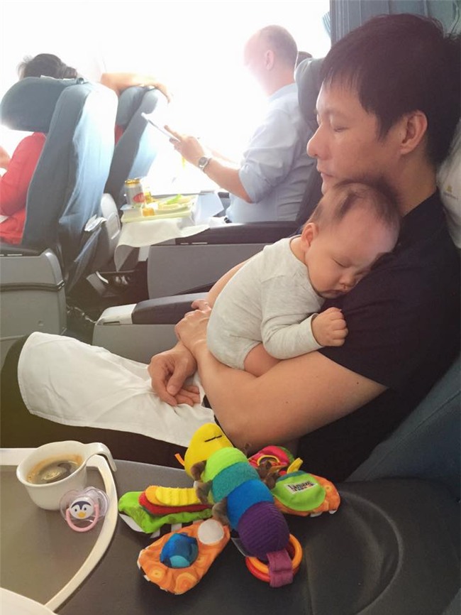 phan nhu thao mang nang de dau nhung con gai lai 'dinh bo nhu keo dan sat' - 3