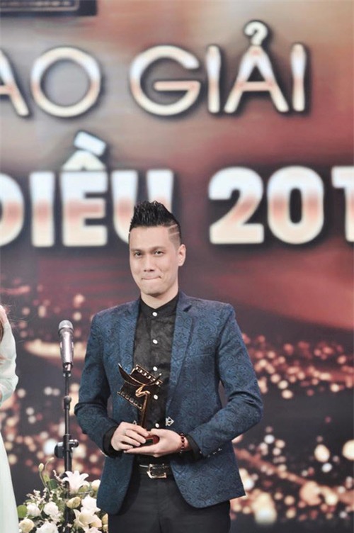 viet-anh-va-nhung-khoanh-khac-doi-thuong-bi-phan-hai-nhap-blogtamsuvn010