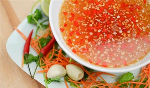 Muon nuoc cham cac mon an deu ngon ban nhat dinh phai cho them thu nay vao