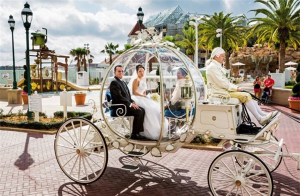 giới nhà giàu, giới siêu giàu, nhà giàu ăn chơi, nhà giàu