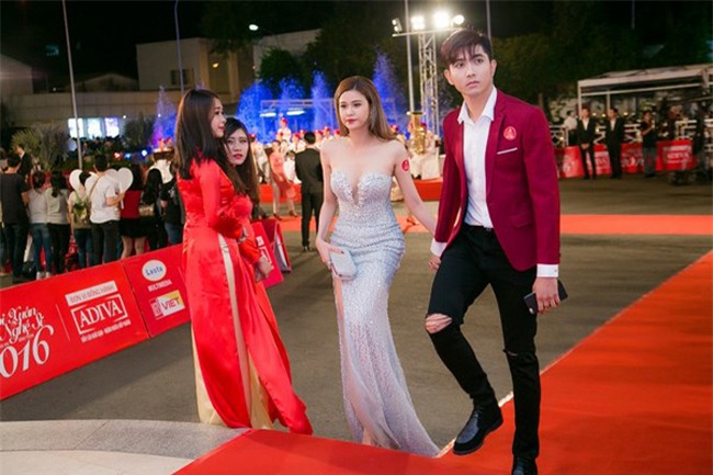 ngoai sexy, day la "vu khi" cua quynh anh khien tim kho roi nua buoc hinh anh 9