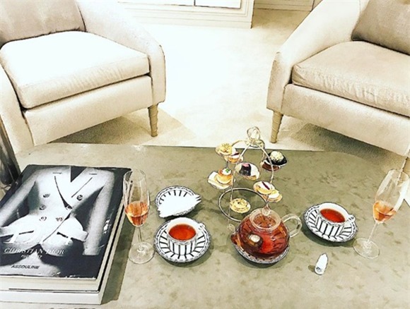 Phạm Hương, nhà Phạm Hương, nhà sao