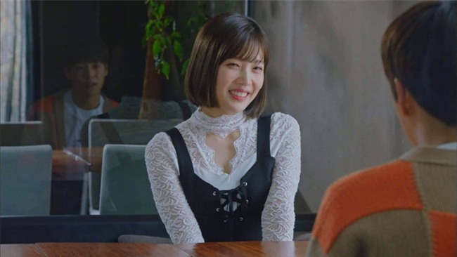 Điều kiện kết hôn của cô bạn gái hiện đại khiến anh chàng có tiếng hiếu thảo sợ toát mồ hôi hột - Ảnh 1.