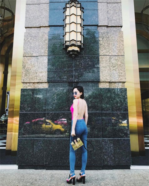 tuong da qua, ai ngo mac bikini ra pho hot den tan he nay! - 2