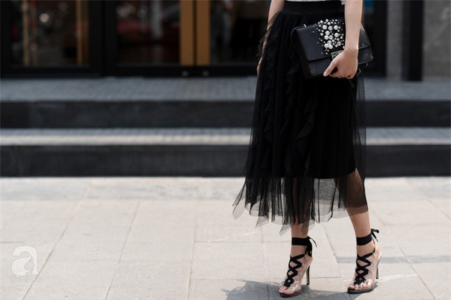 Trời nắng nóng, quý cô 2 miền cùng rủ nhau diện váy suông rộng siêu bay bổng - Ảnh 17.