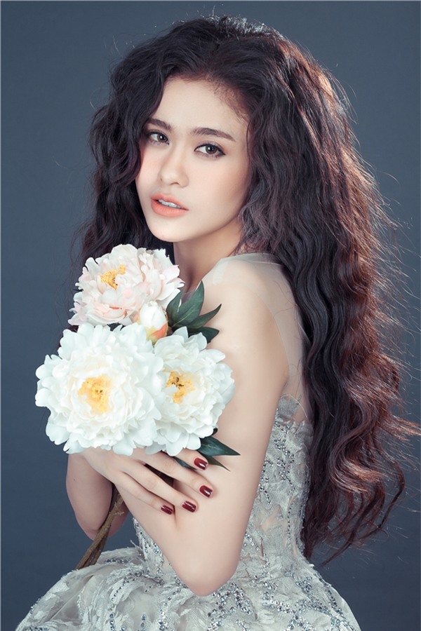 Không cần hở, Trương Quỳnh Anh vẫn đẹp vạn người mê