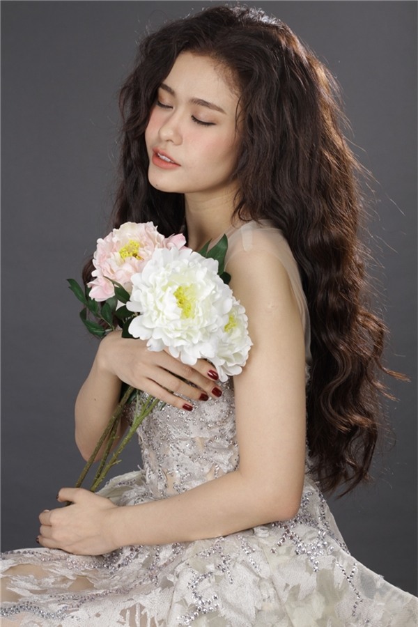 Không cần hở, Trương Quỳnh Anh vẫn đẹp vạn người mê