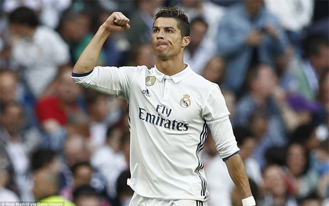 Ronaldo lập kỷ lục ghi 400 bàn cho Real Madrid - Ảnh 3.