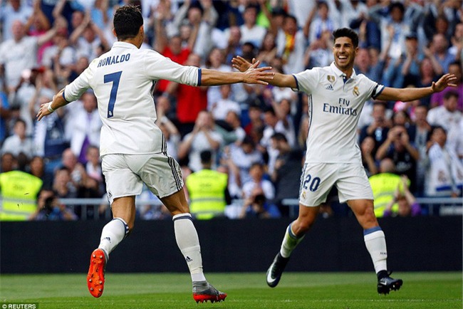 Ronaldo lập kỷ lục ghi 400 bàn cho Real Madrid - Ảnh 4.