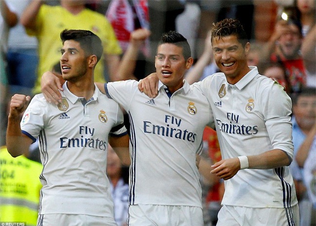 Ronaldo lập kỷ lục ghi 400 bàn cho Real Madrid - Ảnh 10.