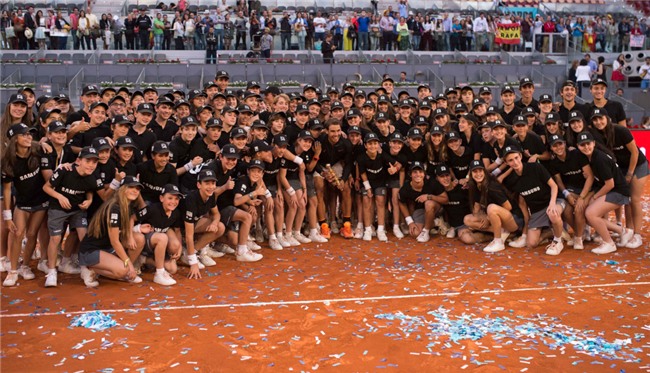 Ro beo va ban gai co vu Nadal vo dich Madrid Open hinh anh 12