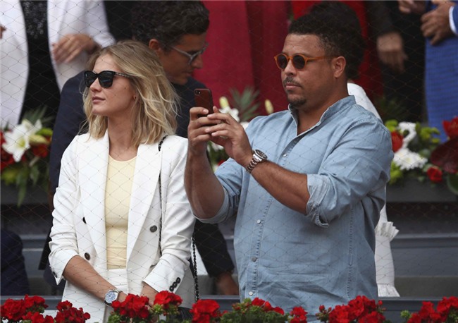 Ro beo va ban gai co vu Nadal vo dich Madrid Open hinh anh 4