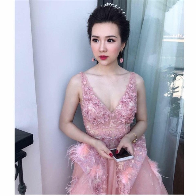 Cô dâu Quỳnh Nga lộng lẫy trong ngày cưới